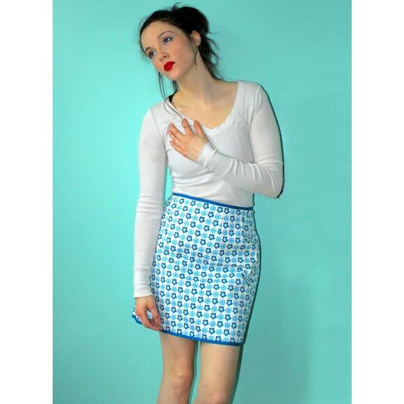 GAP Blue Vintage 2000s Reversible Floral High Waist Mini Skirt - Picture 4 of 5